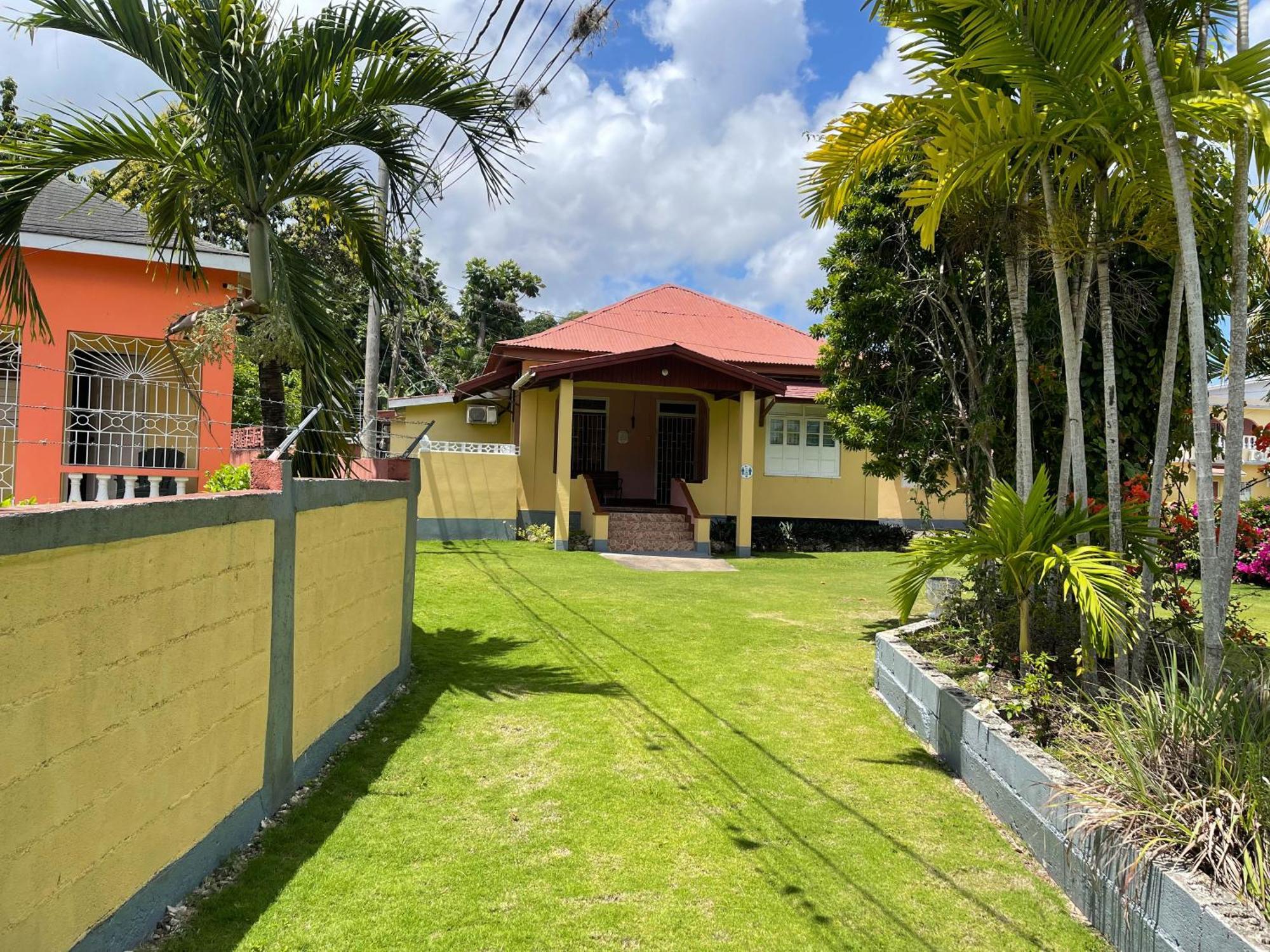 Little Shaw Park Guest House Ocho Rios Ngoại thất bức ảnh