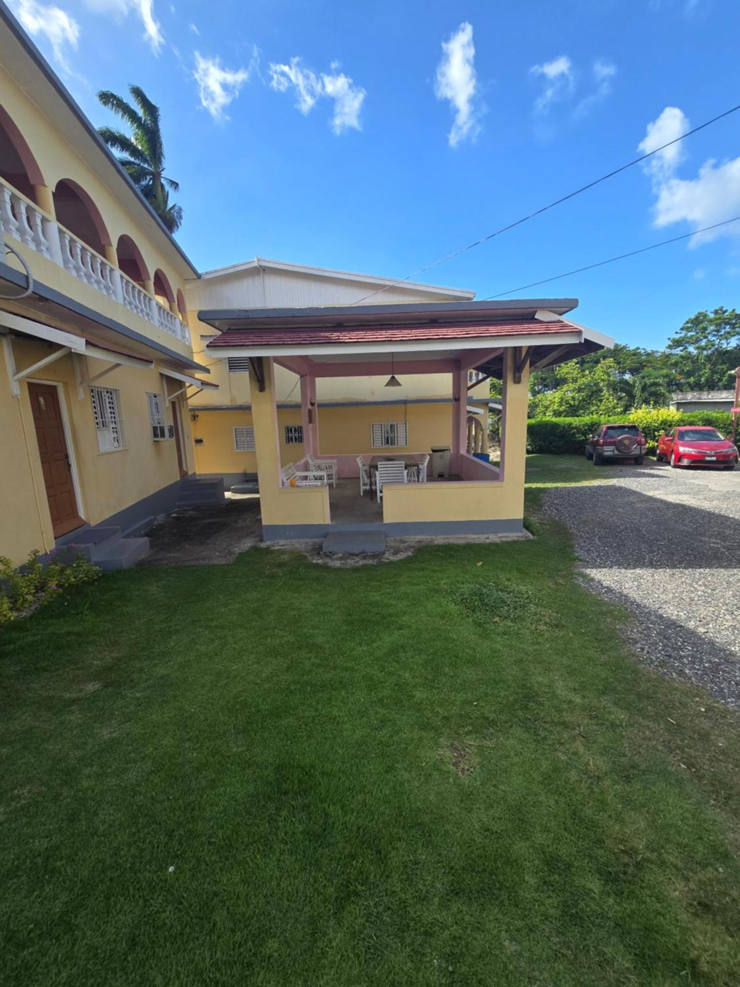 Little Shaw Park Guest House Ocho Rios Ngoại thất bức ảnh